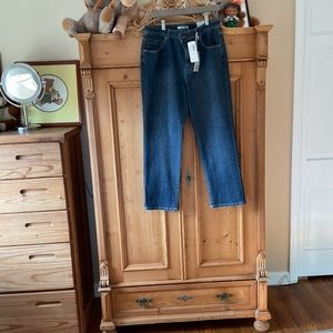 CHICO’S Platinum straight leg jeans. New with tags.